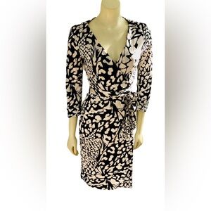 DVF for Neiman Marcus Wrap Dress Size 4
Leopard Print